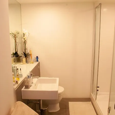 Lägenhet 2 Bedroom Near Airport Bristol