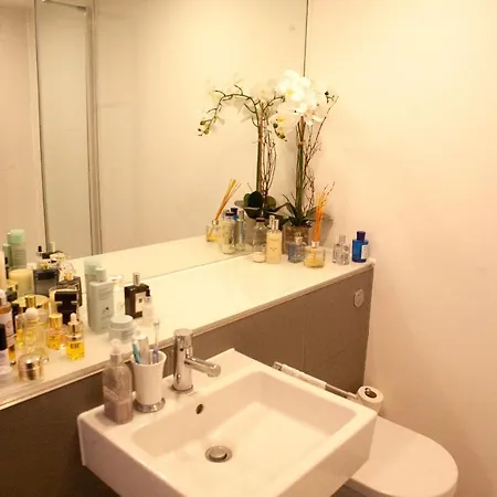 2 Bedroom Near Airport * Bristol